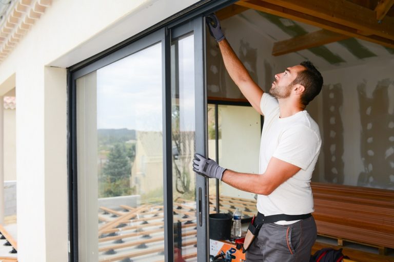 Benefits of Working with a Professional Window Contractor